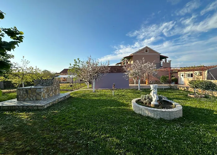 Telis Apartments